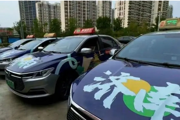 濟(jì)南“胖錦鯉出租車”來啦！網(wǎng)友：帶著豆橛子上路了