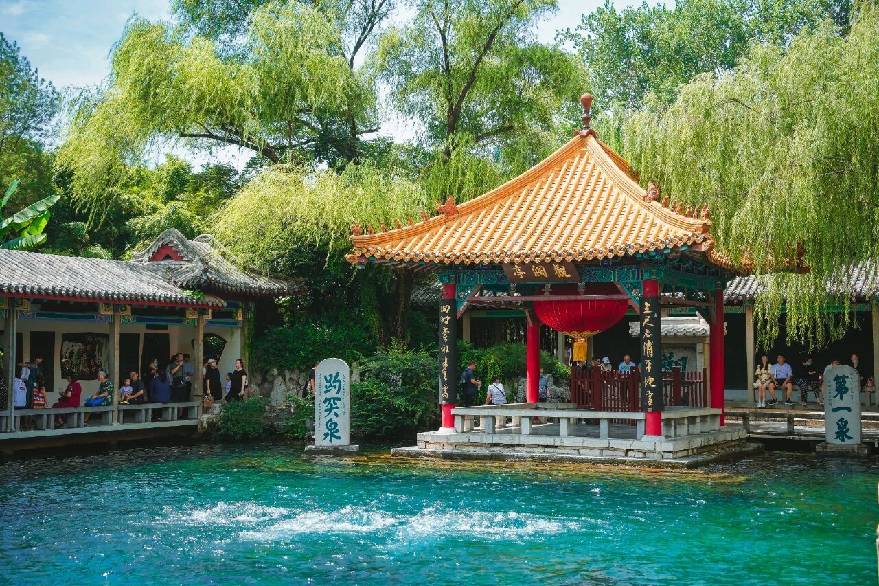 這個(gè)秋天，來(lái)濟(jì)南赴一場(chǎng)浪漫之約?